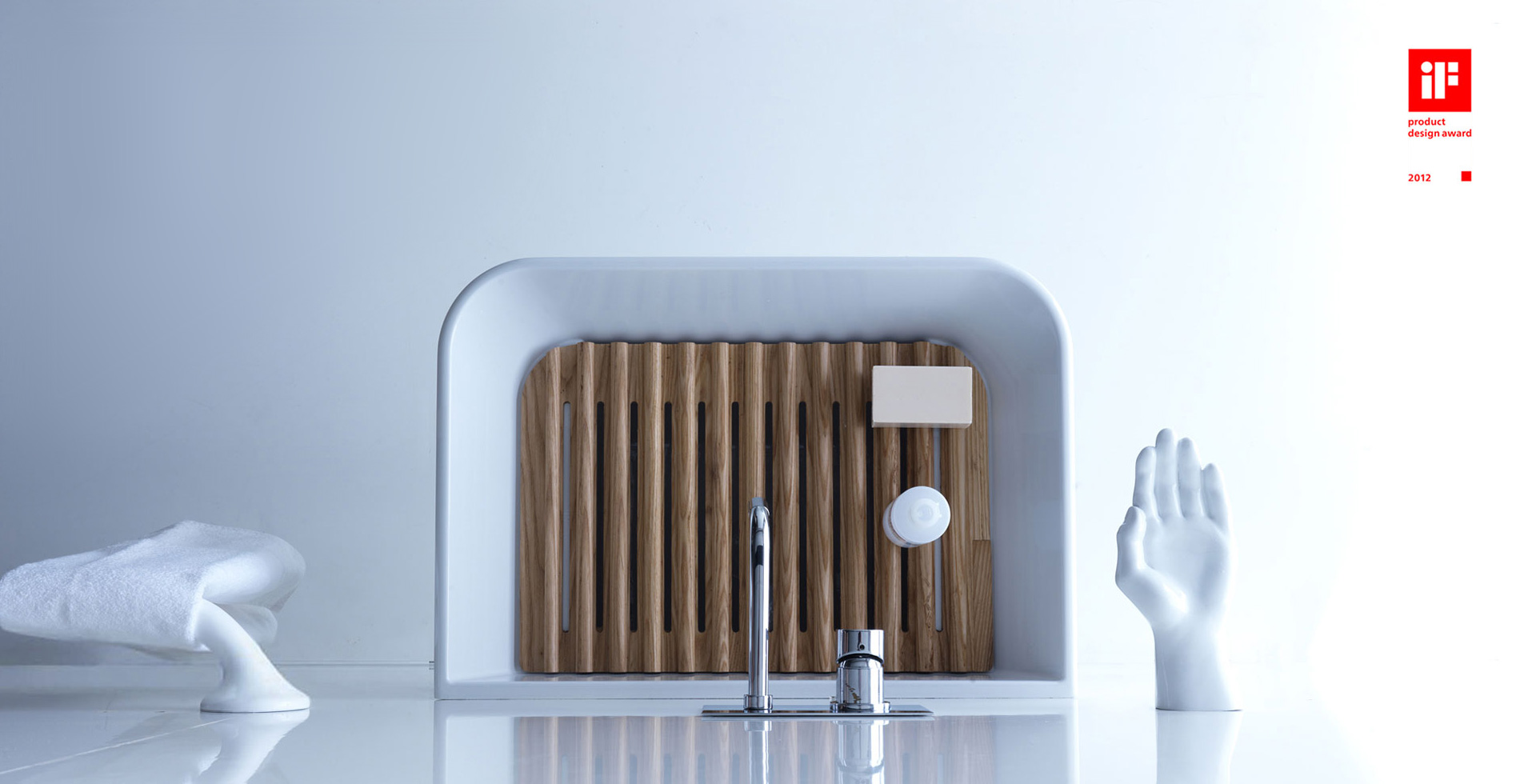 Bathroom deco - MEG11 - washbasin washboard of ash wood | IF Product Design Award 2012| Design by Antonio Pascale for Galassia